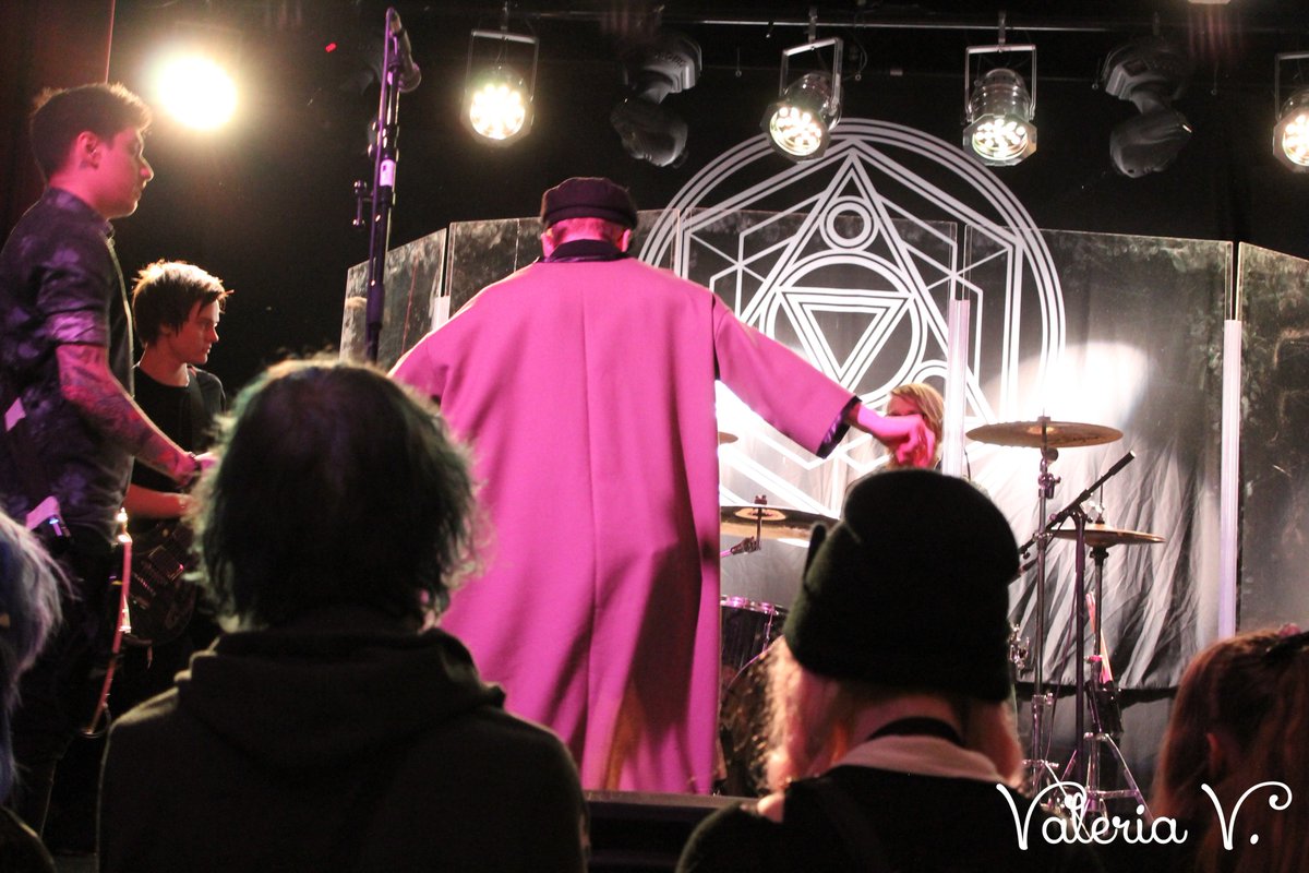 CiC Italy tweet media