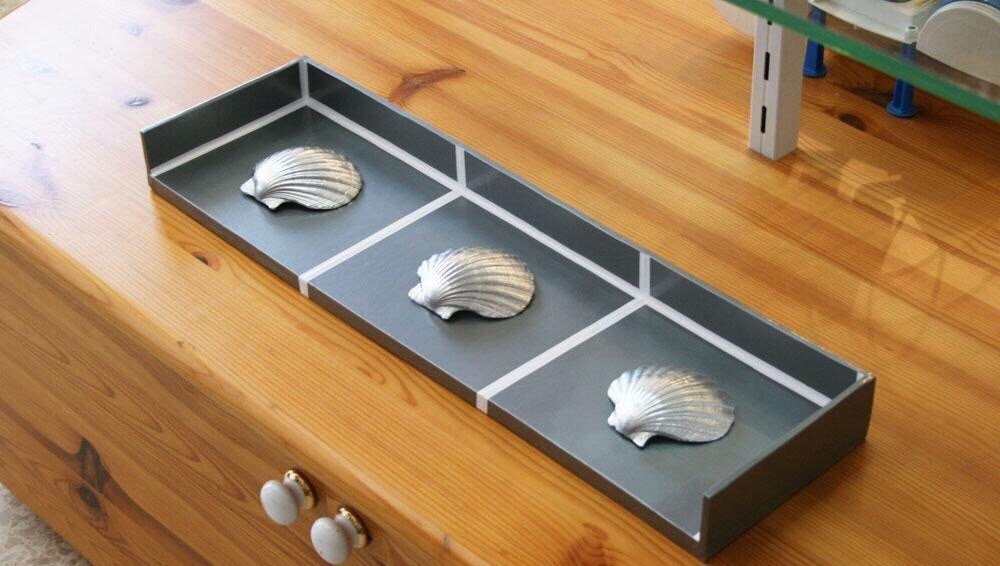 MustangZeroFive's tweet photo. #CouldSomeonePleaseExplain what the 3 seashells are for? https://t.co/abXdeHhhiT
