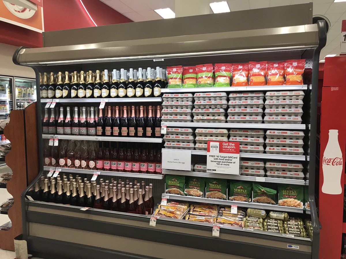 TabbethaA's tweet photo. Champagne Brunch anyone? #drivingsales #t2260 https://t.co/Zs6xQEpC3Z
