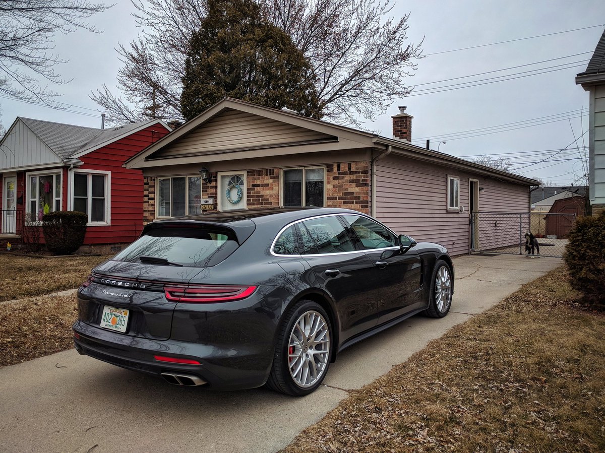 @theladyandthebird was not happy to be stuck on the other side of the fence. She let the neighborhood know. #porsche #panamera #turbo #sportturismo #wagon @therealautoblog