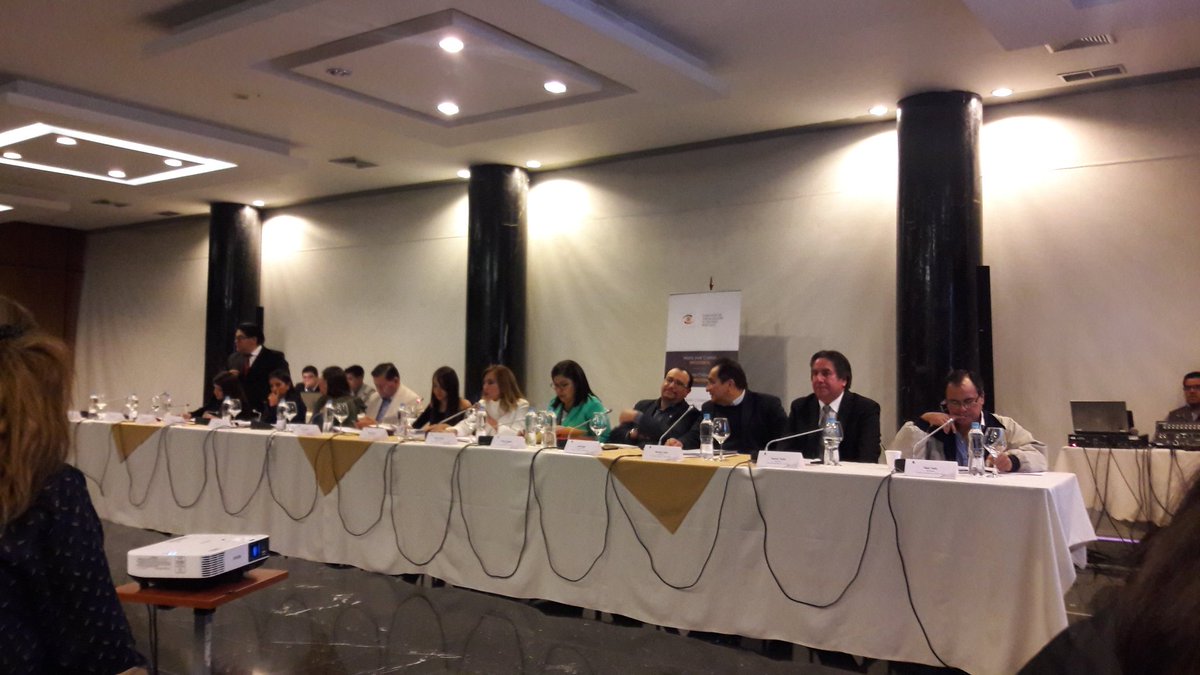 Inicia sesión de <a href="/FiscalizacionAN/">Fiscalización AN</a> para avocar conocimiento del juicio político a #CarlosBacaM <a href="/RamonTeranPSC6/">Ramón Nato Terán</a> presente en la sesión para representar la postura de <a href="/LA6MDG/">La6 Guayaquil</a> <a href="/La6Pichincha/">PSC La6 Pichincha</a> <a href="/henrycucalon/">Henry Cucalon</a> @gabo_galan_melo <a href="/lftorrest/">Luis Fernando Torres</a> <a href="/PaolaVintimilla/">Paola Vintimilla</a>