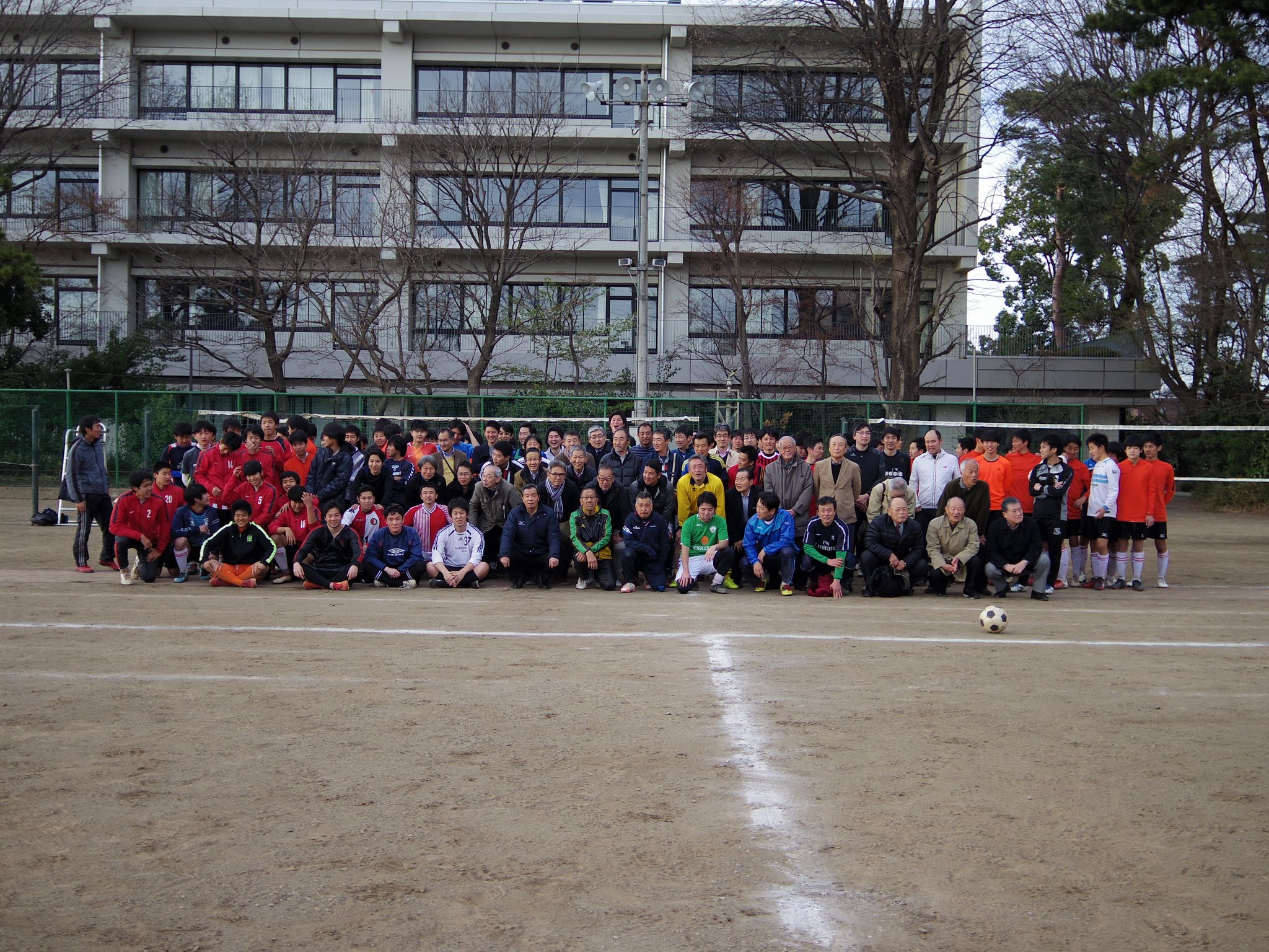 桐朋高校サッカー部 3月18日にob戦 19日に卒業試合を行いました 桐朋サッカー部の歴史をつくってくださったobのみなさんや72期の先輩方の想いを胸に これからも戦います 桐朋高校サッカー部 3月18日にob戦 19日に卒業試合を行いました 桐朋サッカー部の歴史をつくってくださったobのみなさんや72期の先輩方の想いを胸に これからも戦います