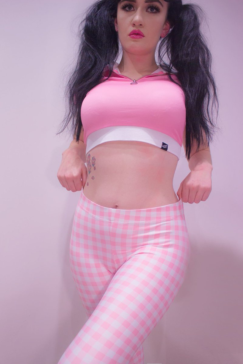 💖✨ PINK GINGHAM LEGGINGS ✨💖 Super soft and stretchy, perf for everyday + night ✨💖 Shop: BABYVOODOO.COM
