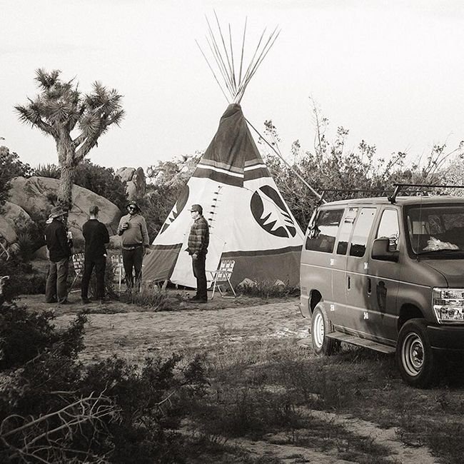 HippyTree's tweet photo. Desert vibes with the tribe. Yucca Valley, CA. #surfandstone #hippytreetribe https://t.co/MbC7kvGUtb