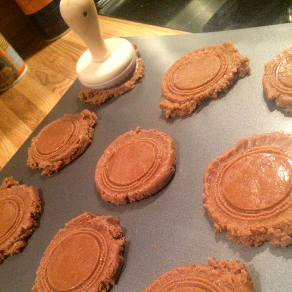 DoGoodGiftGuide's tweet image. Attn Bakers! 5% of all purchases support pet charities and shelters  💕🐕 Shop Now! 
💫 26 Decorating Nozzles $8.38 (Reg. $19.99) amzn.to/2I7Jatv 
💫 3 Cookie Cutter $4.33 (Reg. $7.99) amzn.to/2Gat2H1 
#onsale #buyitnow #AdoptDontShop #cakedecorating #baking #ad