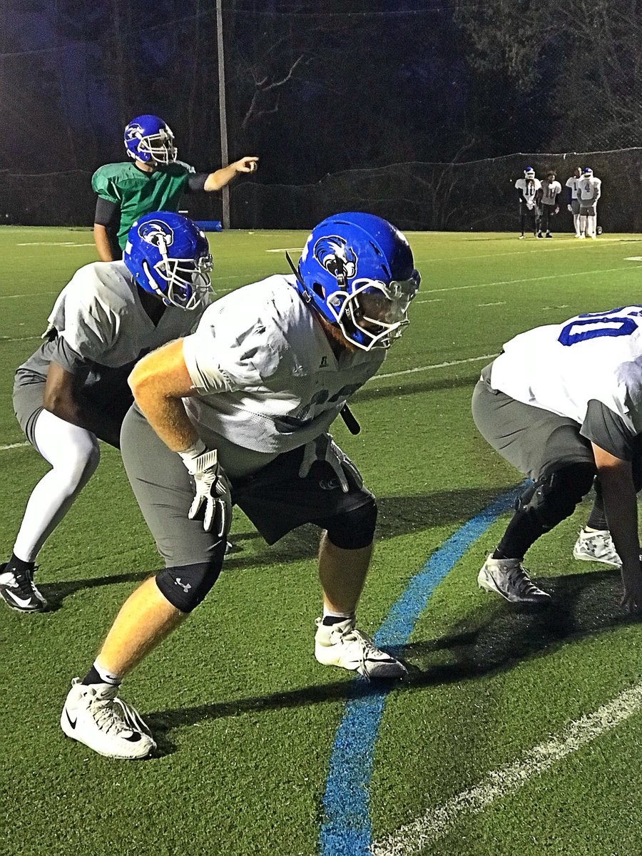 coachmorrison58's tweet image. Under the lights for Spring Practice #7 @shorteruniv @Shorter_FB #springpractice #shorteruniversity #HawkNation