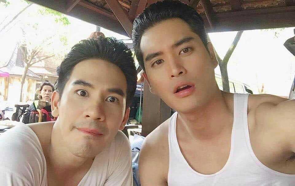 GuinzlY_Rose's tweet image. ก็บอกอยู่คัดคนที่ฝีมือหน้าตาไม่เกี่ยววว
#บุพเพสันนิวาส 
#ขุนเรือง #ขุนศรีวิสารวาจา 
IG.  #buppesannivas_ch3 
@popetnwch3 @Detchzaap