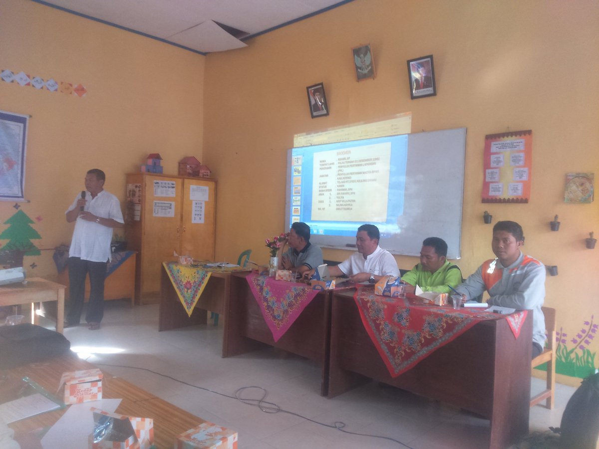 Ryce_G's tweet image. Mendampingi kegiatan Pemberdayaan Masyarakat desa di kecamatan siulak mukai