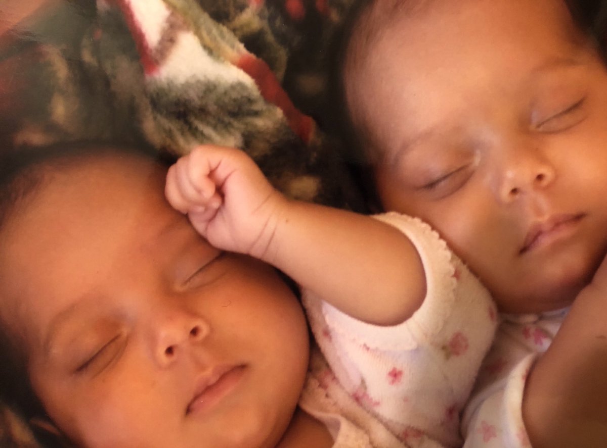 Deborah Lara tweet media