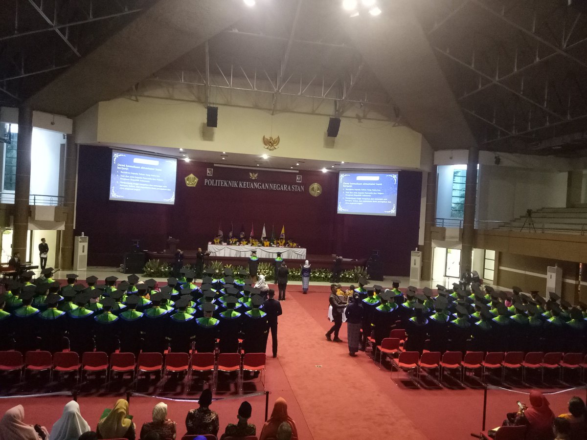 pknstanid's tweet image. Pembacaan Janji Wisudawan D-IV Akuntansi PKN STAN.

#livetweet
#EndlessDedication
#WisudaPKNSTAN
