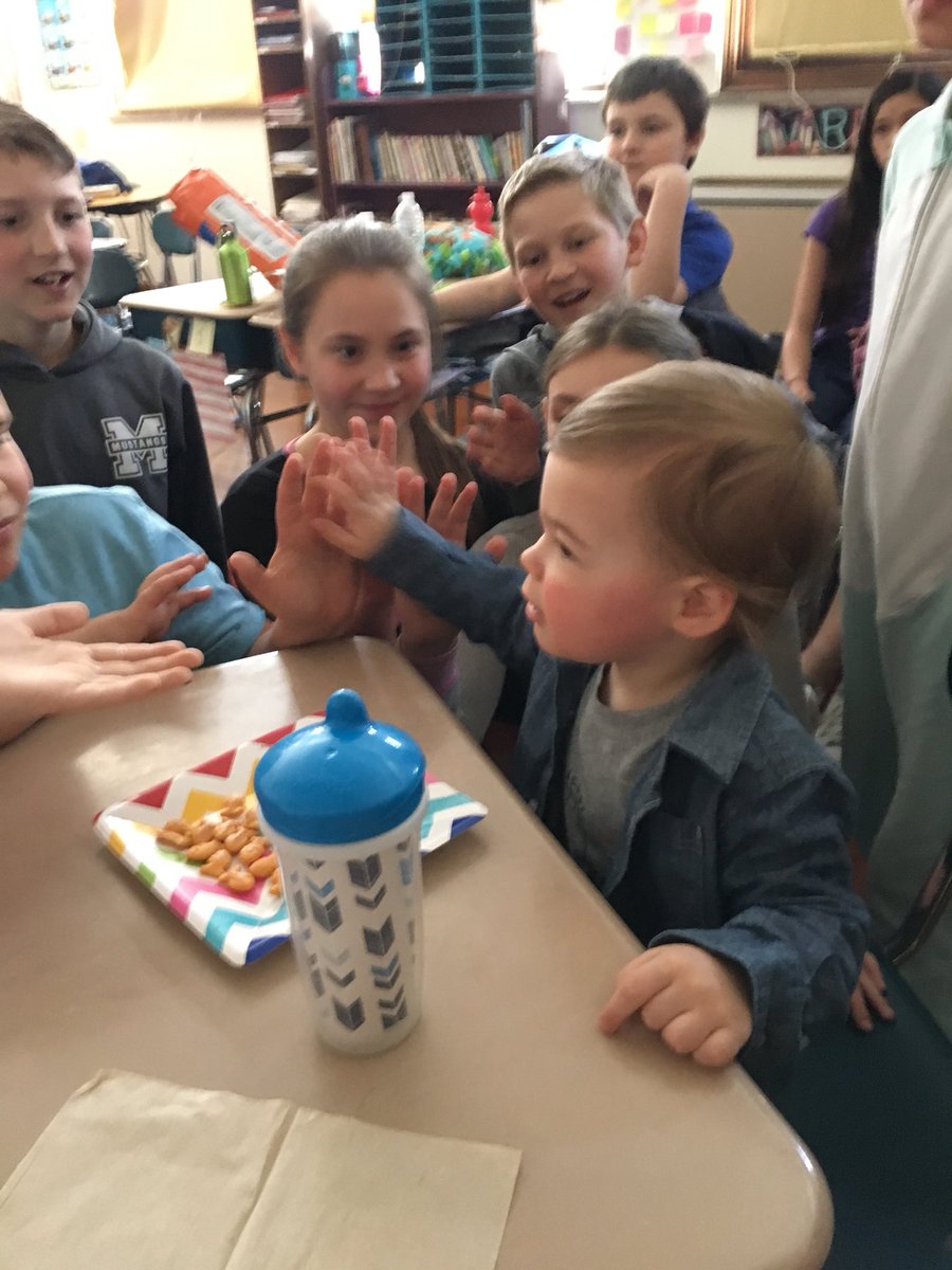 MaloneMarcellus's tweet photo. Room 245 earned a “choice day” for their smart choices and class compliments. After brainstorming possible rewards and voting on their favorites, the decision was unanimous: meeting and hanging out with my almost 2 year old son, Teddy! #futurefifthgrader #highfivesforfifth 🙌🏼 https://t.co/hDqa3Q2cBF