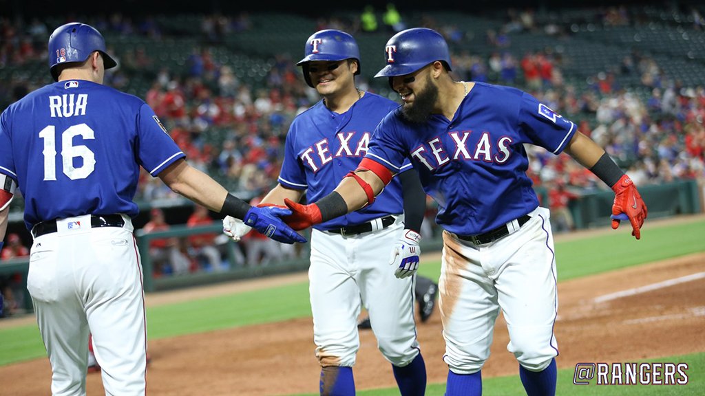 Rangers's tweet photo. FINAL: Rangers 6, Reds 5. https://t.co/vwKrieX2uG