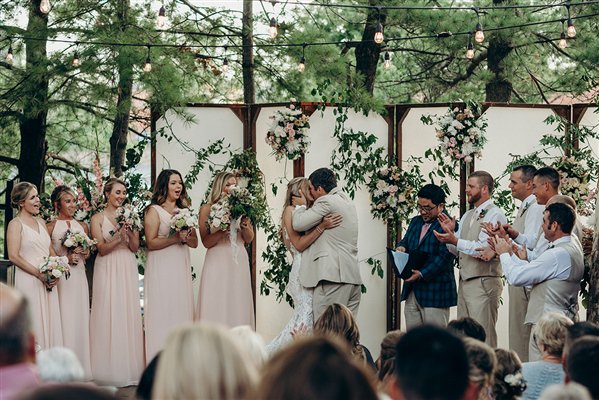 Californos's tweet photo. The best #OutdoorWedding venue #InKC is @Californos https://t.co/JTGLV8jWuk https://t.co/kC21rze8ll