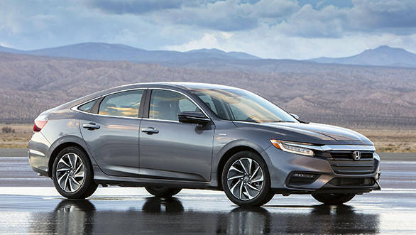 odmag's tweet photo. 2019 @Honda #InsightHybrid to be showcased at #2018NewYorkAutoShow with active & passive safety systems; forward collision & lane departure warning; auto emergency braking; lane keep assist; adaptive cruise control. Read more here https://t.co/fPC2wsAo8O #HondaInsightHybrid https://t.co/DpTo8uOBWe