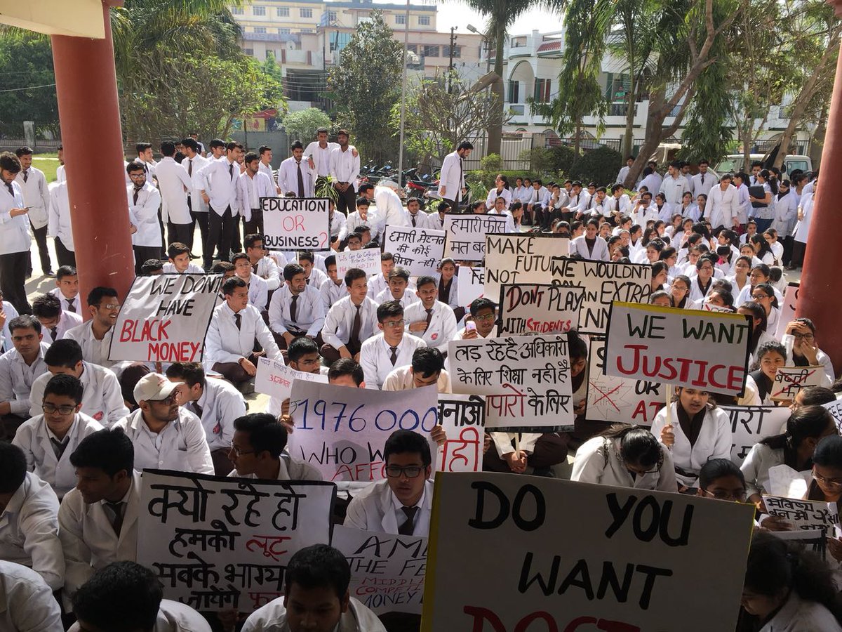 b_kbatramedicos's tweet photo. #doctorsnotbanks https://t.co/mCT6CHAQM6