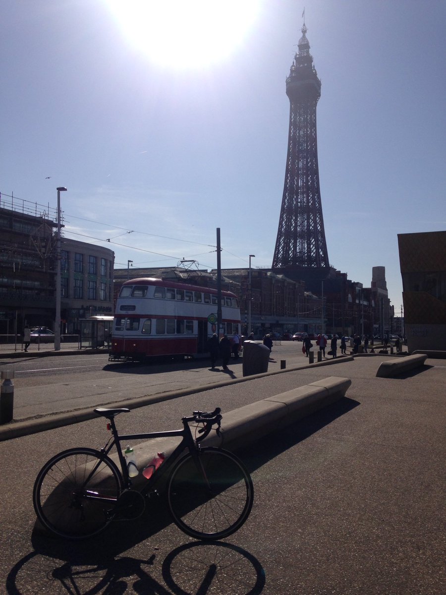 AmIntLakes's tweet photo. Little cycle to see the tower. Not sure a mid ride candy floss stop will catch on #cycling #blackpool #tower #lancashire https://t.co/rTrMpKdBxB