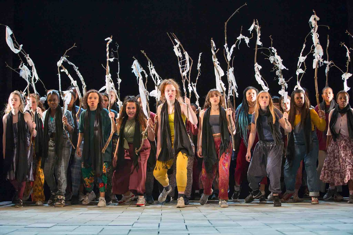 youngvictheatre's tweet image. It's #WorldTheatreDay and we want to know your favourite Young Vic memory. Recent or old. We have some great playtexts to give away for the best ones 🔥