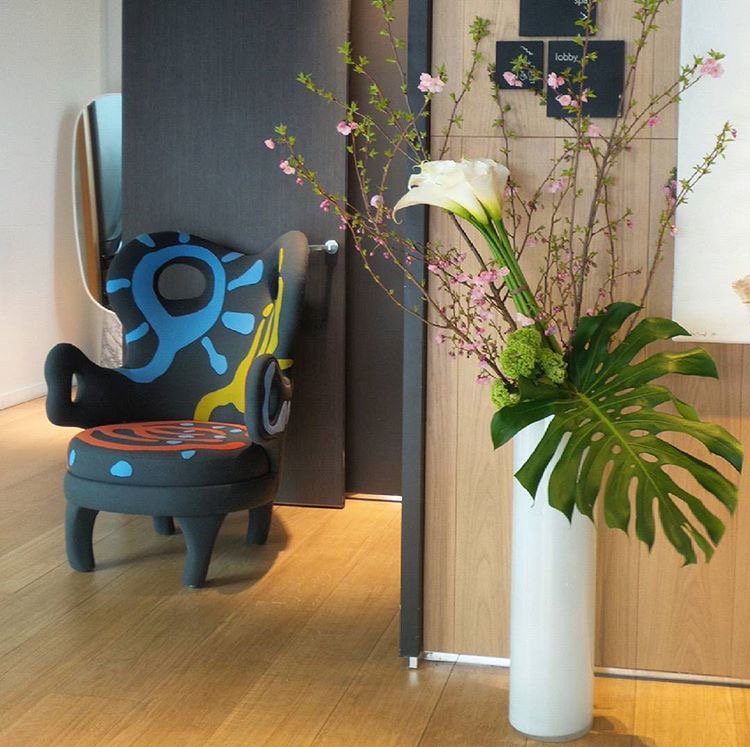 le5codet's tweet photo. The must-see armchair of our lobby by Elizabeth Garouste / Le fauteuil incontournable de notre lobby par Elizabeth Garouste
#fauteuildesign #designarmchair #lobby #hoteldesign #lecinqcodet https://t.co/jRpfPQDbSH