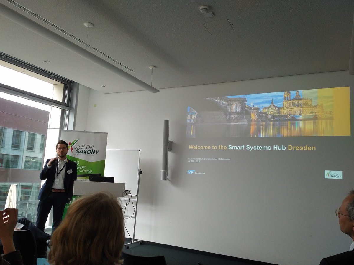 smartsystemshub's tweet photo. #MeettheDutch Seminar zu #IoT, Industrie40 und #BigData heute im #Hub, Stationen #SAPDD und @5g_lab @dehubinitiative #Internationalisierung @Sogehtsaechsi @Bitkom #Digitalisierung https://t.co/7SXBqUekNd