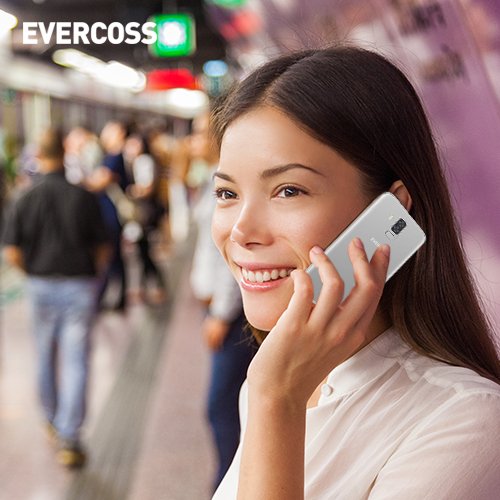 EVERCOSS_ID's tweet photo. Di mana pun teleponan dengan nyaman menggunakan #EVERCOSS U60, baterai 3200 mAh bertahan lebih lama. Mention orang yang biasa kamu ajak teleponan, yuk! https://t.co/Ys8fTpIAwm #u60 https://t.co/h49jzjM5Rf