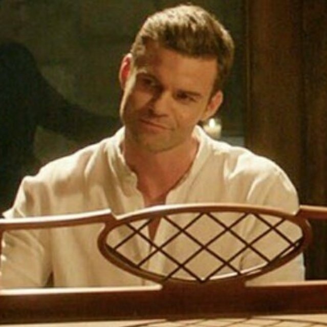 Elijah_Strix's tweet image. I'M BACK ⚜️