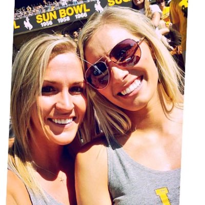 kaylamartinez_4's tweet photo. #NewProfilePic I miss my girl @kayhoff32 💔 https://t.co/y1P5f4nQet