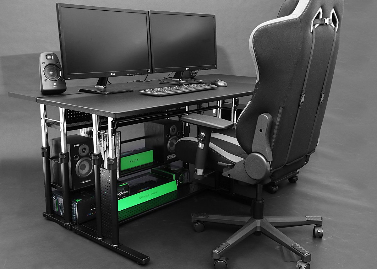 新発売】 待たせたな。 「狭い天板」「絡まる配線」「雑に置かれた機材