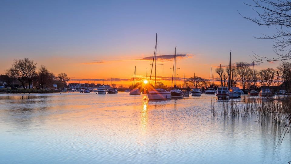 Bournemouthecho's tweet image. Picture of the Day: Beautiful start of the day at Tuckton bit.ly/2GcEI0c