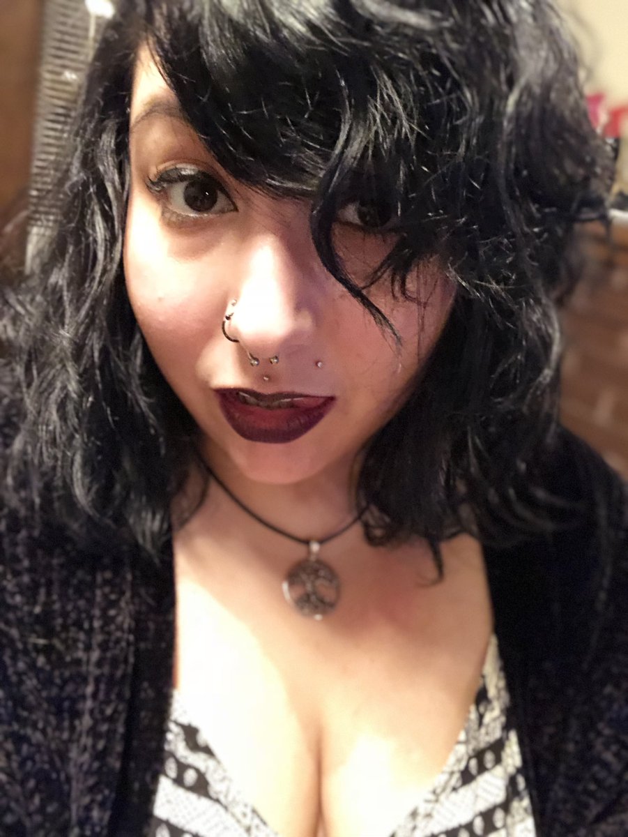 AppleHeks's tweet image. When you lookin 🔥🔥🔥💣💣 😘#bombaf #hottiealert #darklips #darkhair #darkeyes #sexyaf #getatme #whyamisingle #herecomesthecripplingdepression