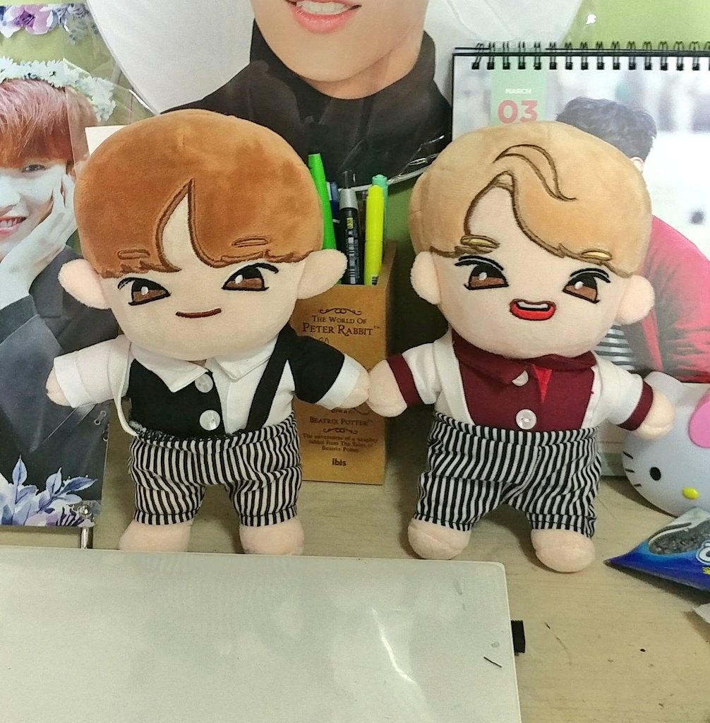 13_month_17's tweet photo. @610nice117 아준나잇스 너무 잘 받았어요😭😭😭😭😭 택배온다길래 뭐지? 했는데 열어보고 너무 예뻐서 놀랐어요😭😭 진짜 선물 받은 기분 총대님 진짜 감사합니다💞💞💞💞💞💞💞💞💞💞 https://t.co/gJMbIB28UC