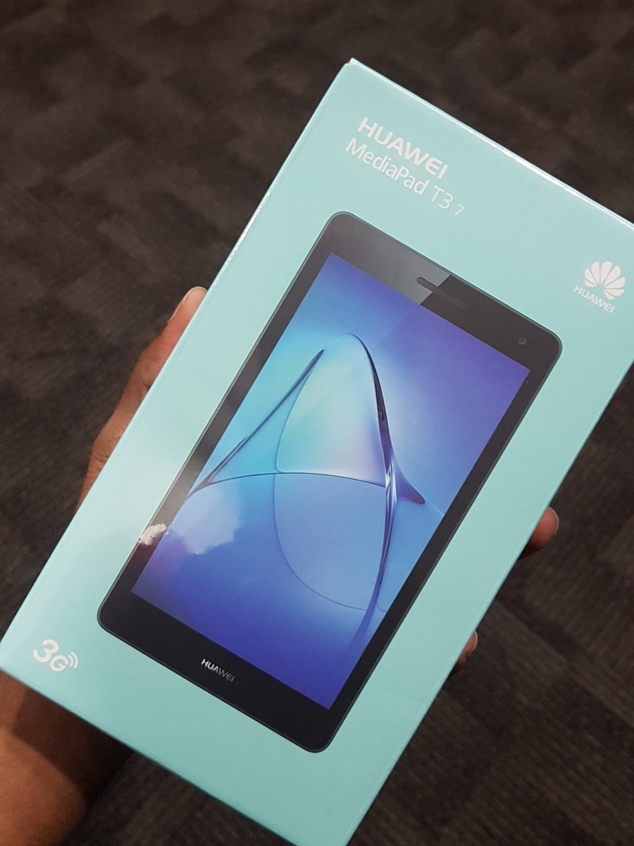 Maa_dhu's tweet photo. Best Company to work with @OoredooMaldives
Thank you for gift β€ #Ooredoo #Huawei #ECF2017 #VarahThafaathu Enmenah #Ooredoo https://t.co/ysQEgmiBIb