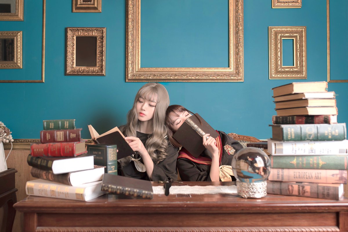 _tori_pic's tweet photo. 170422 
해리포터 세라복 with 곰룡 (@iambunjojang)

사진. 셀리나(@hs_celina)님 https://t.co/IZFjuORPgm