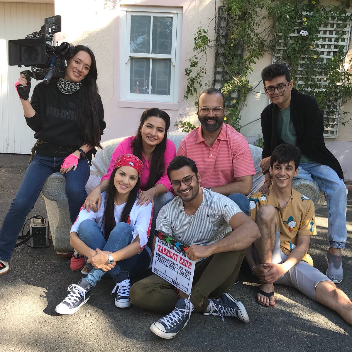 Excited to announce our upcoming show on @ZEE5India #karenjitkaur with @SunnyLeone @grushakapoor @karamvirlamba 
This one is going to be epic with great direction by @ADITYADATT and produced by @NamahEdge 
#ZEE5Originals