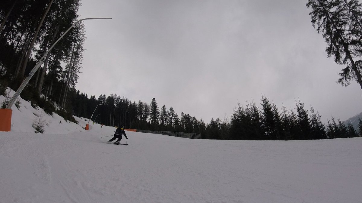 SolSchTrips's tweet photo. Some action shots down the A1. #Aineck #AustriaSki https://t.co/5rhzstkFjm