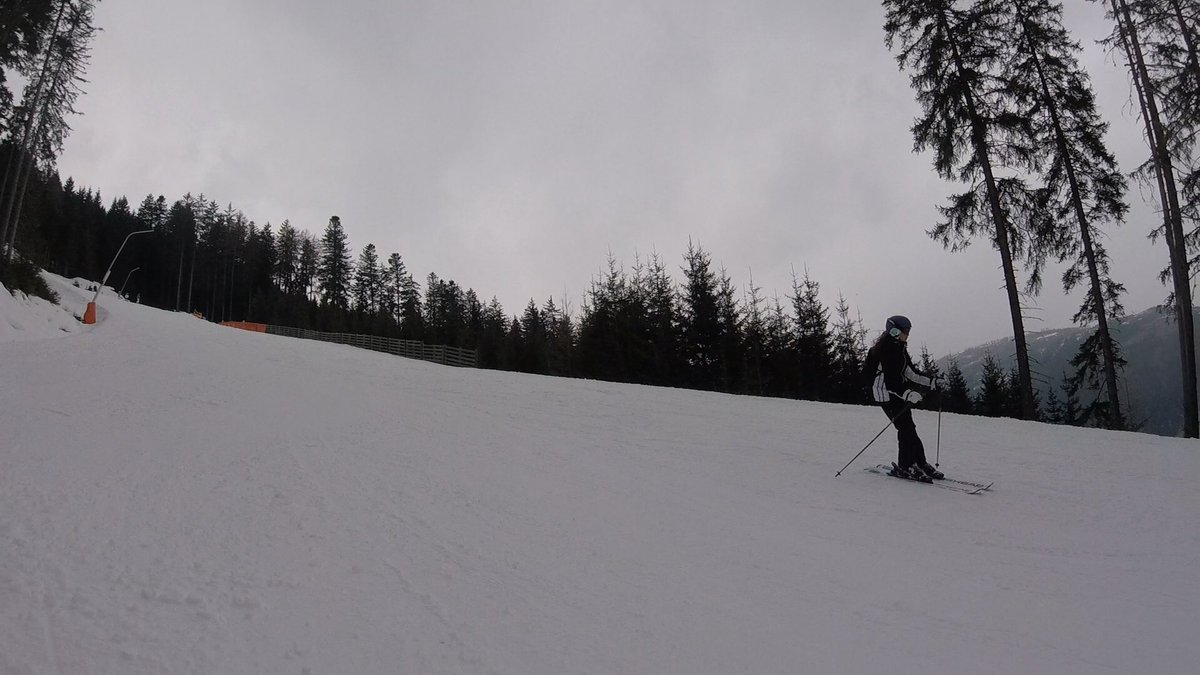 SolSchTrips's tweet photo. Some action shots down the A1. #Aineck #AustriaSki https://t.co/Tj5MFwGNJ0