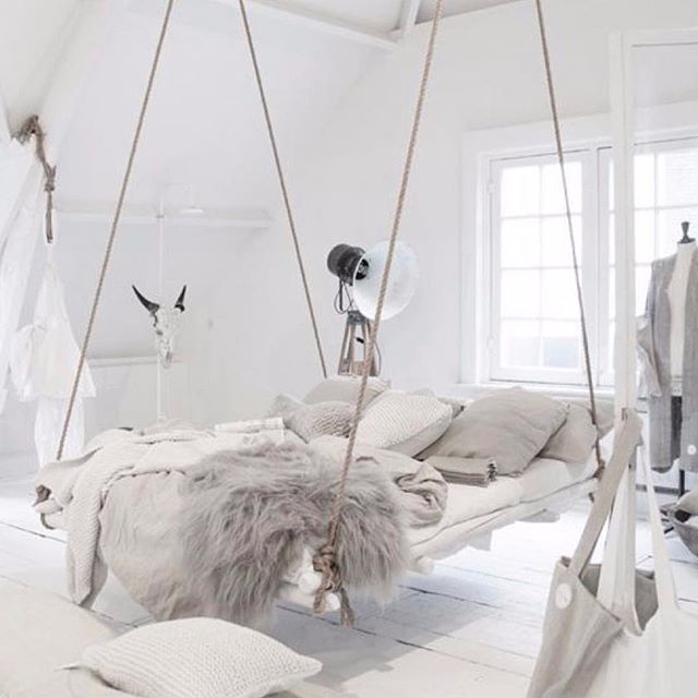 Airbnb’d with a super host ☁️ instagram.com/p/Bg0NXpwjFMH/