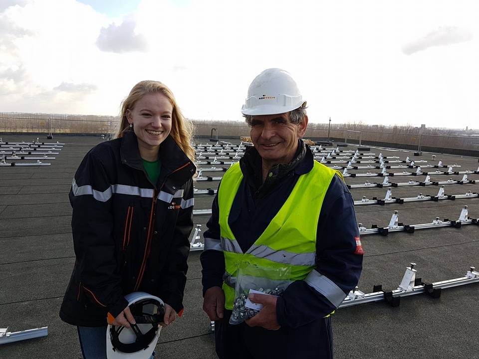 Aditech_NL's tweet photo. Super gaaf project! Onze mannen zijn druk bezig met het aanleggen van zonnepanelen bij de kolencentrale. 

#Projectbezoek #AditechBreda #WerkVoorWinnaars https://t.co/CO0RL4i5cW