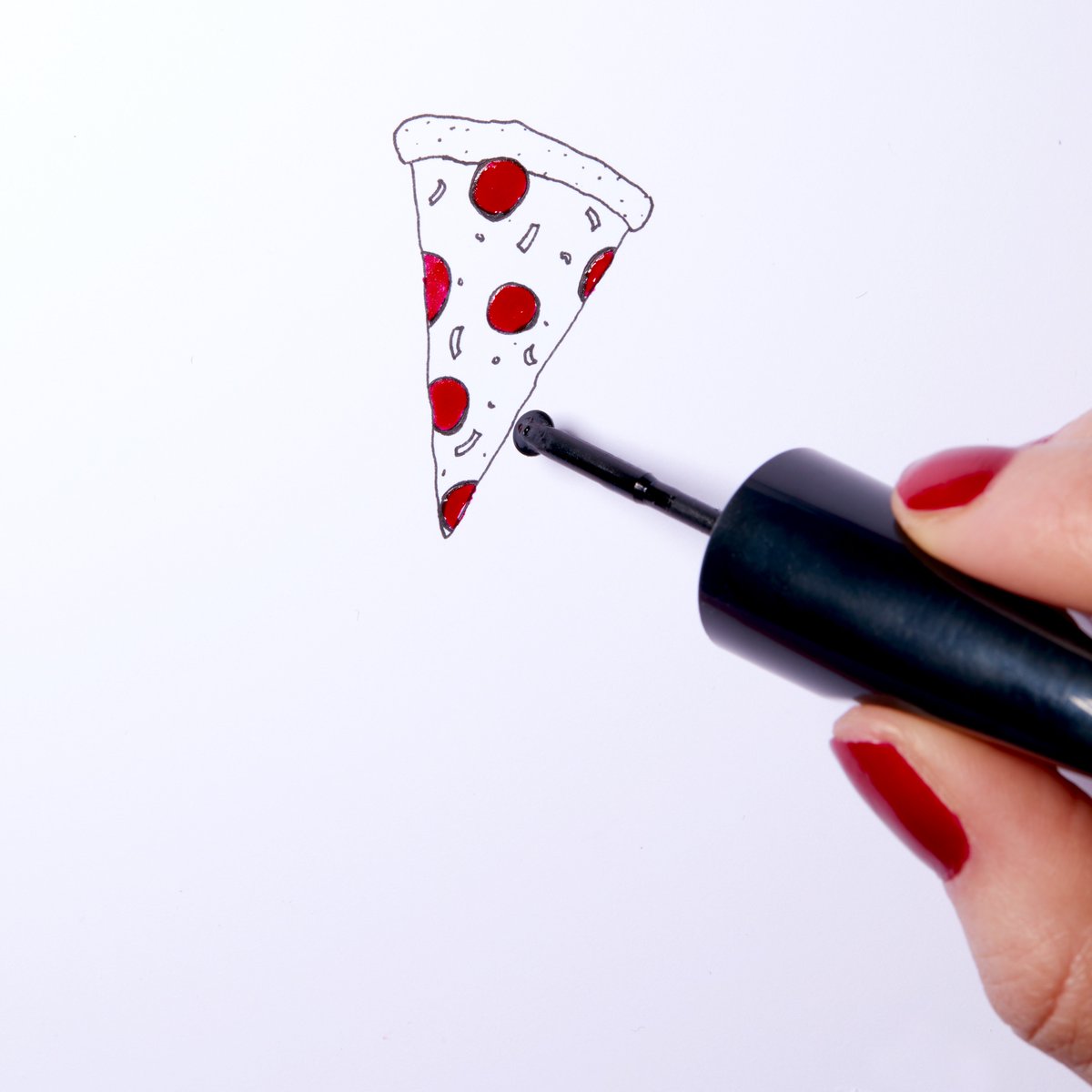 RevlonPHL's tweet image. Ever notice how the wheel tip of our #ColorStay #Exactify liner looks like a 🍕 cutter?