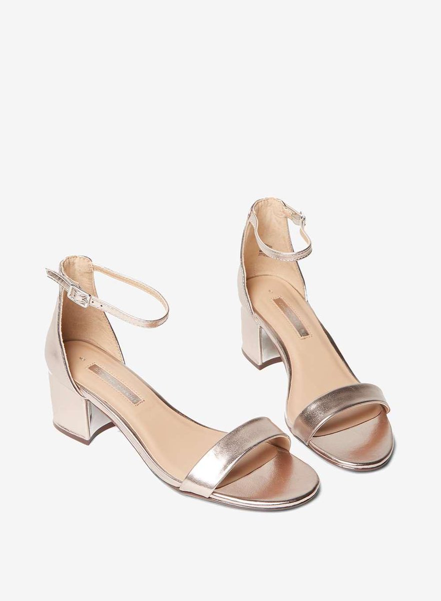 Dorothy_Perkins's tweet photo. It's #TuesdayShoesday! 👠 🎉  RT to win these gorgeous gold ‘Saint’ sandals 
https://t.co/pSOQoKv77m https://t.co/D0M5JBVxx9