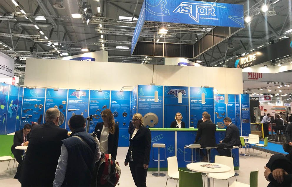 Mercafilo's tweet photo. Muchas gracias por visitarnos en @anugafoodtec e interesarse por todos los productos #astorblades Pronto estaremos en Barcelona, en la Feria @FoodtechBCN donde podrá conocer toda la gama de productos y servicios que brindamos #foodTech #tecnocarnica https://t.co/IQUUzXF6zf