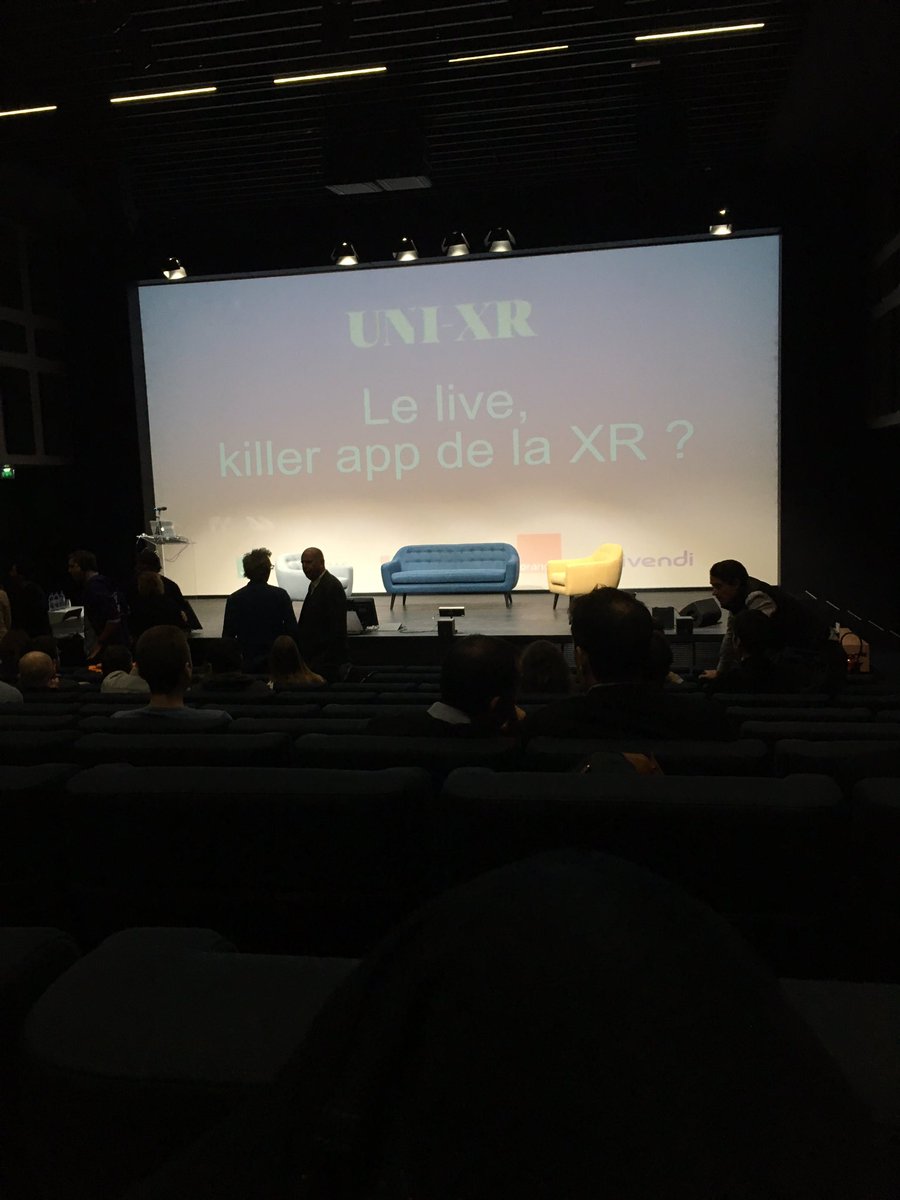 Maximebllngr's tweet image. Ce matin la station F nous plonge dans le monde de la XR.
#startup_mbs