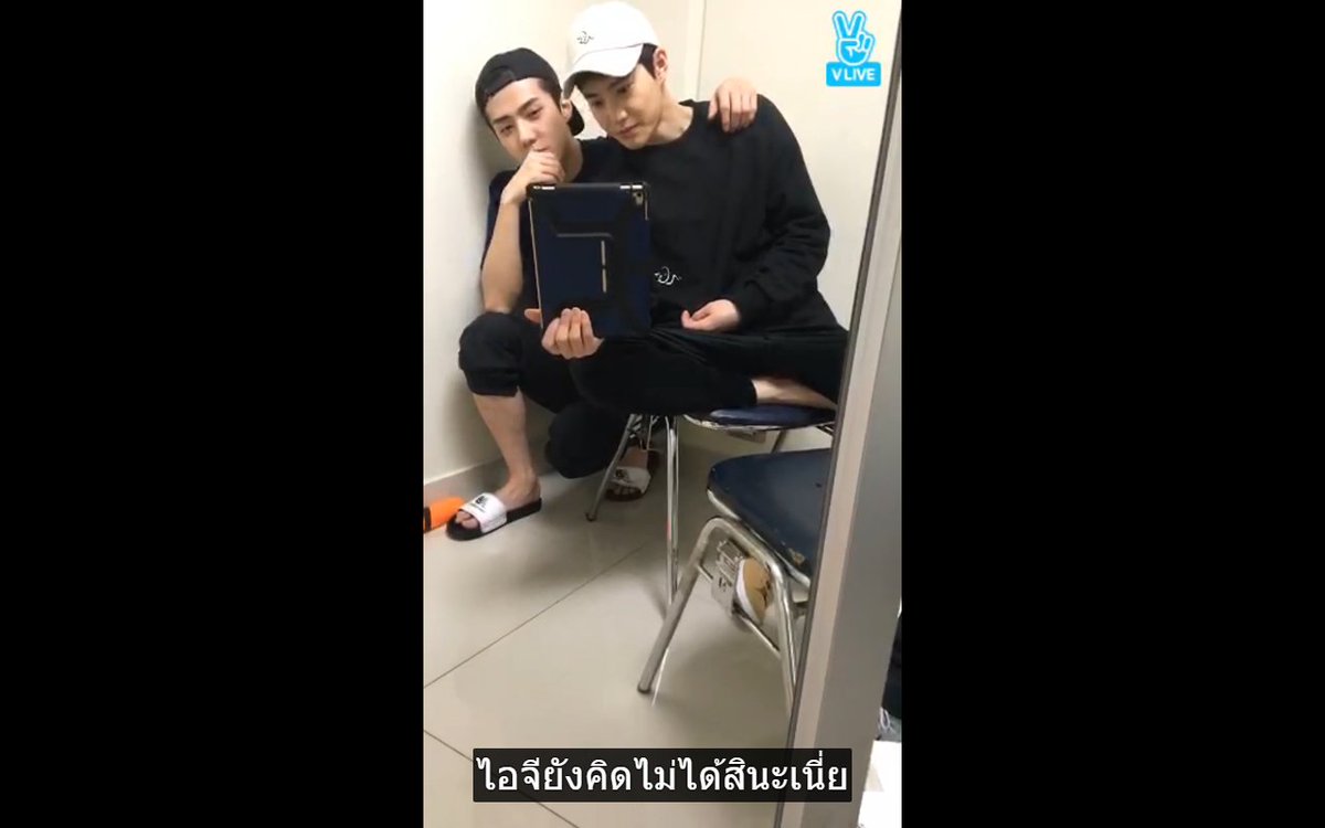 ascbexo__'s tweet photo. เออเนี่ยพี่ด่าให้หนูหน่อยคนอื่นไลฟ์มันแจ้งตลอดเลยพอพี่ไลฟ์แล้วมันไม่แจ้งหนูมันคิดไม่ได้! https://t.co/XV0PGM8fkS