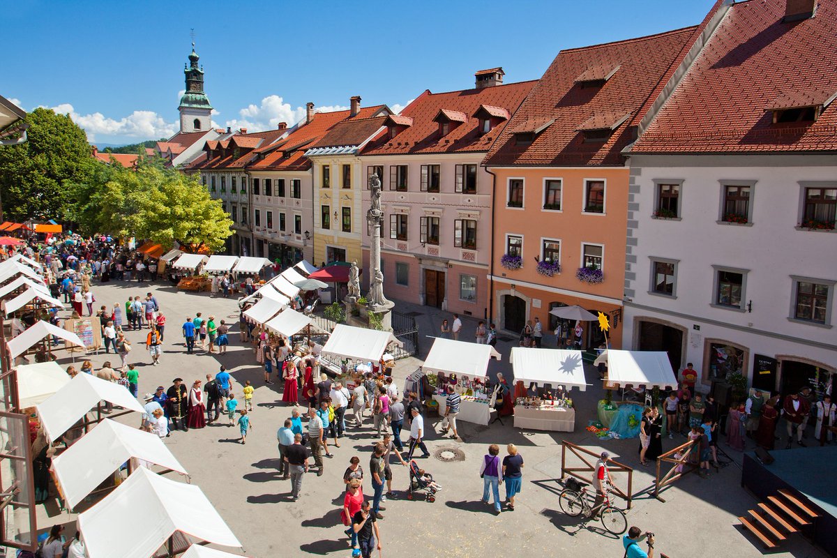 Slovenia_in_UK's tweet image. #Slovenia has many beautiful medival towns. Škofja Loka is one of the most preserved one among them. #TTOT #TravelTuesday  (Photo: Jost Gantar)