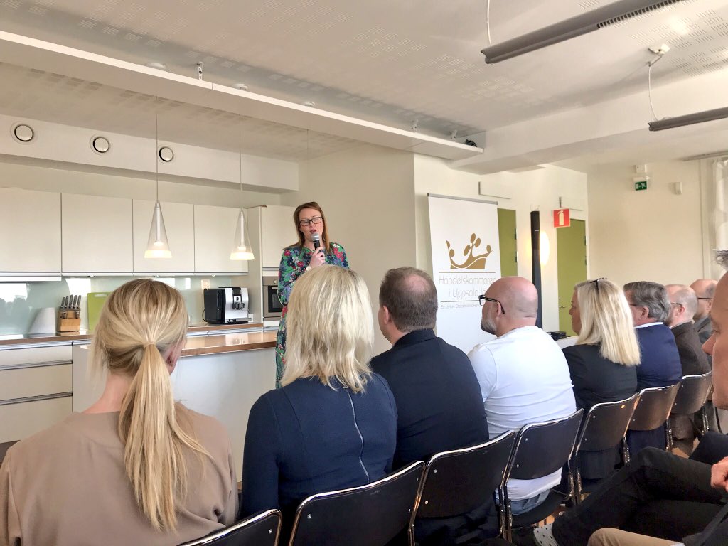 Uppsalalunchen på @SthlmChamber bjud på raka och snabba inspel under ledning av <a href="/jenniecla/">Jennie Claesson</a>. <a href="/sandhammar/">Kalle Sandhammar</a> @Uppsalatess <a href="/FJaresved/">Fredrik Jaresved</a>, Susanna Rudling &amp; Johan Ståhl var rappa, sakliga och inspirerande👍🏻💫