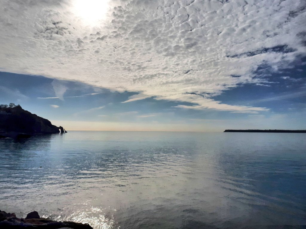emberlensefilms's tweet photo. Yesterday in the @EnglishRiviera #greatplacetolive #greatplacetovisit #greatfilmlocation photo by @emberlensefilms https://t.co/Q3e9VPcmdP