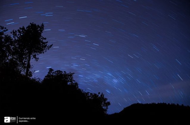 noctografosecu's tweet photo. Una muestra del paso del tiempo por Mauricio Montenegro.
ISO 160, 18 mm, f/3,5, 766 seg
#ParGuambras
#NoctógrafosEcuador https://t.co/SlqcAaWFBf