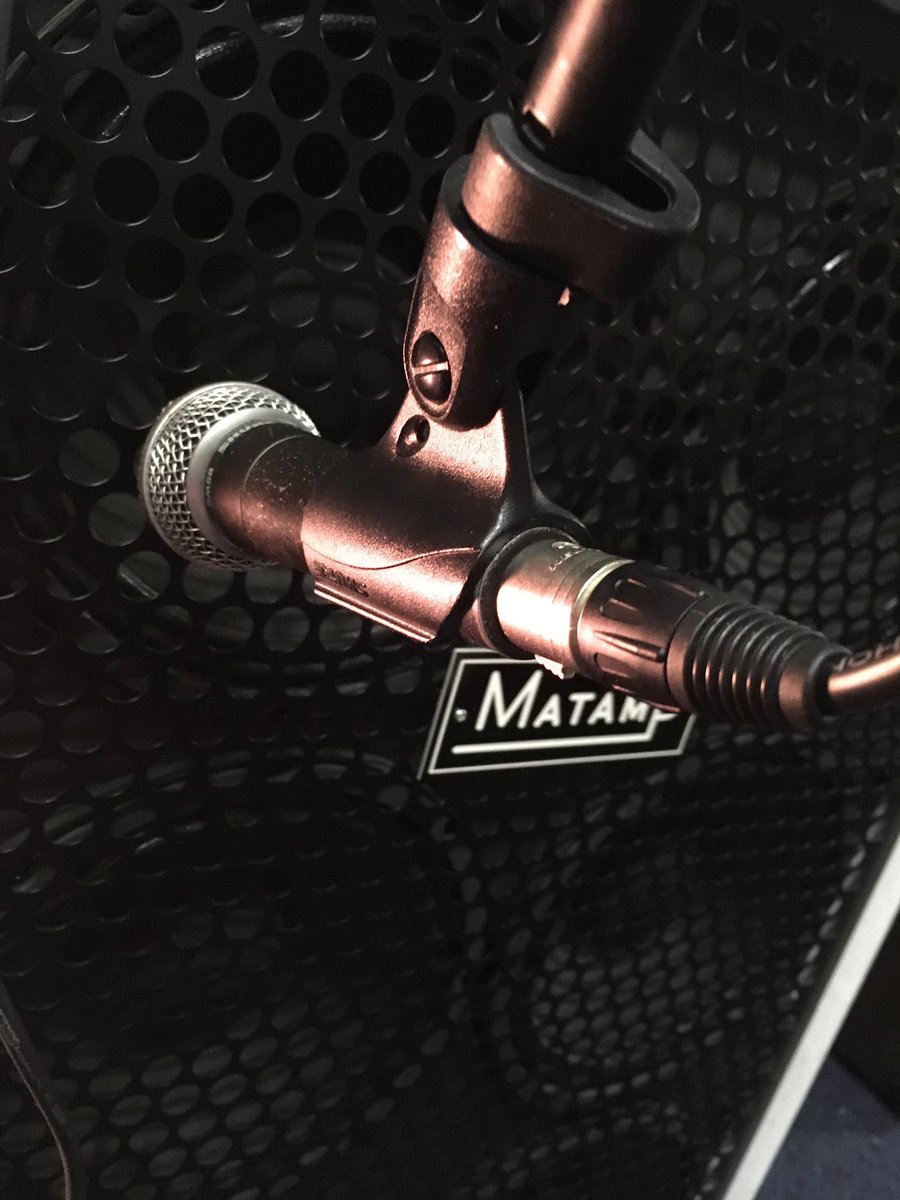 mauserbean's tweet image. DIY recording pt2, bass &amp;amp; guitars #matamp #ZillaCabs #Rickenbacker #Shure