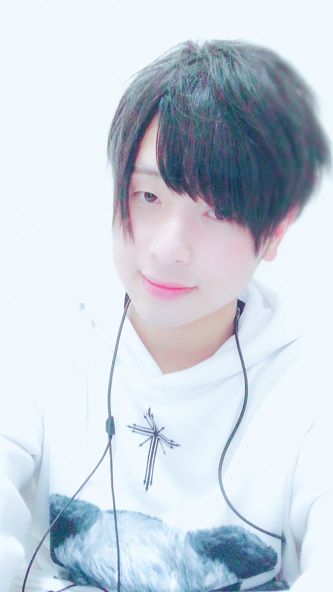 まさと アナタシア Twitter પર Youtubeliveありがとうございました W いつも髪の毛真っ直ぐだから髪を全体的に巻き巻きーってしたんだけどボサボサ 寝起き ってコメントあって笑ったwwwww