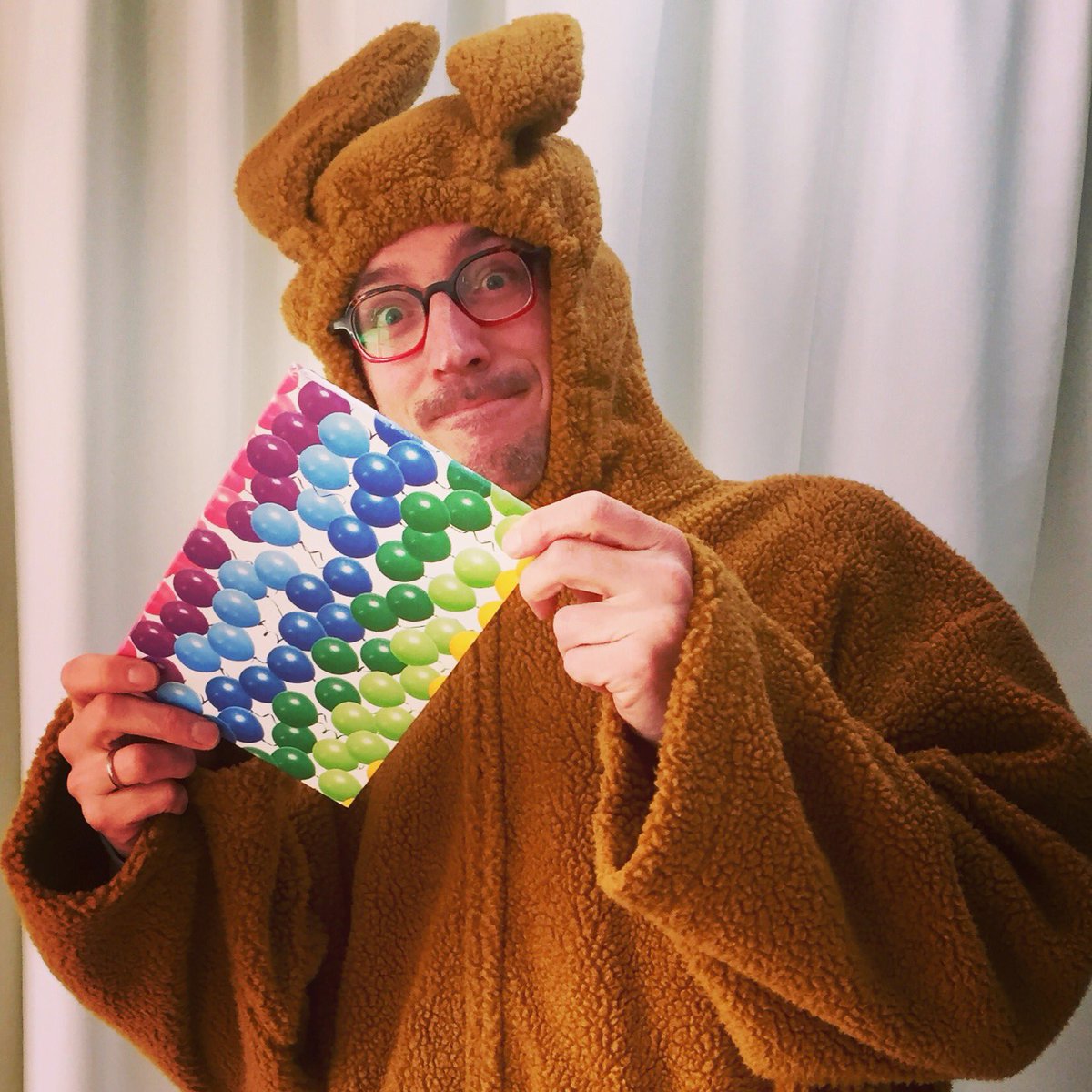 De paashaas trakteert! Vanaf zondag is deel 5 gratis te downloaden via jelloo.nl - beleving stelt nieuwe eisen aan zorg en welzijn!