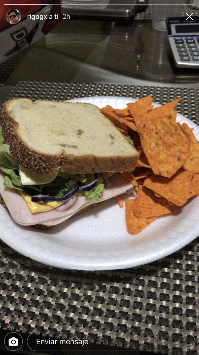 azuceenacastro's tweet photo. Esperen próximamente la nueva cuenta #FATLIFESTYLE by @RigoGx love you gordita 💕🍔🍕🌯 https://t.co/V4BW0LC5cm